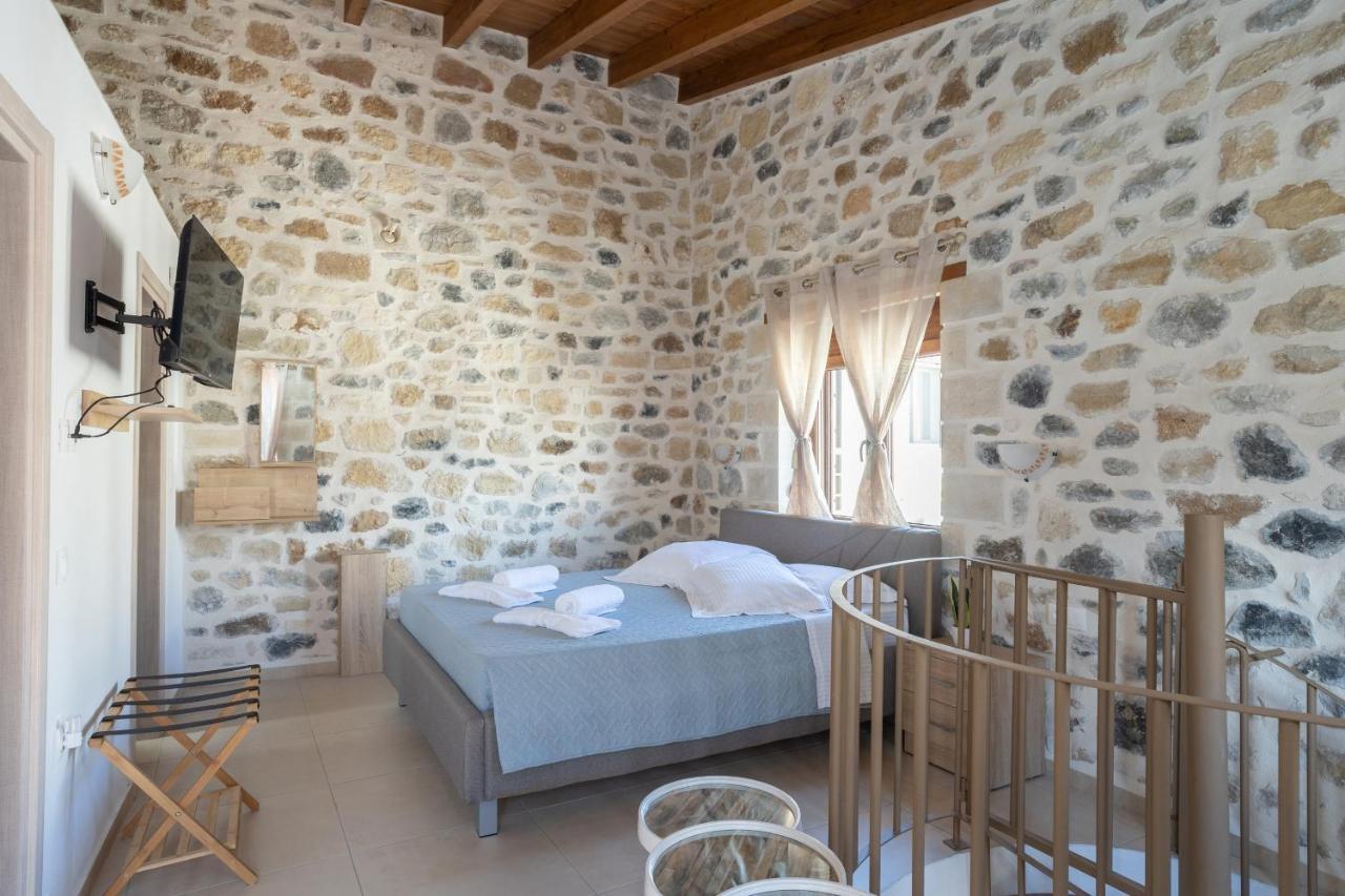Piedra Residence Pigi  ภายนอก รูปภาพ
