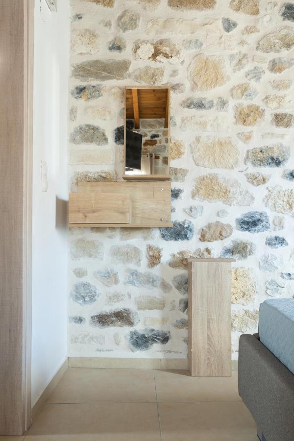 Piedra Residence Pigi  ภายนอก รูปภาพ